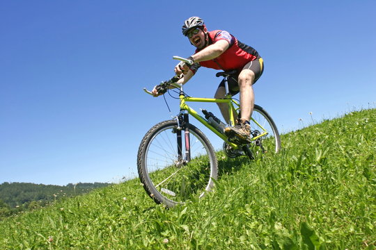 biken im grass