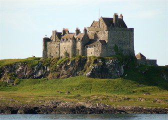 duart castle, isle of mull - clan maclean-scotland