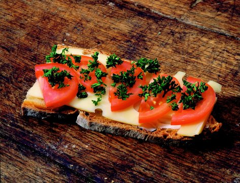 tomate auf k&auml;se