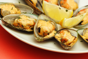 baked mussels