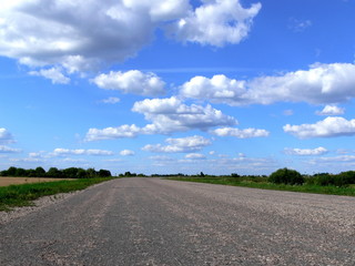 Fototapeta na wymiar Droga w do horyzontu