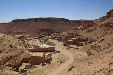 canyon et village du sud tunisien