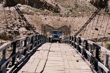 bridge crossing