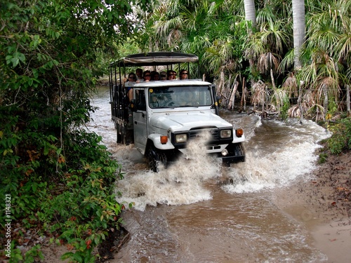 "adventure 2" Stock photo and royalty-free images on Fotolia.com - Pic