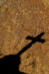 cross shadow