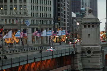 chicago, bridge over the illinois