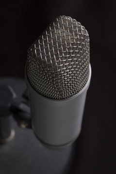 low key microphone black background