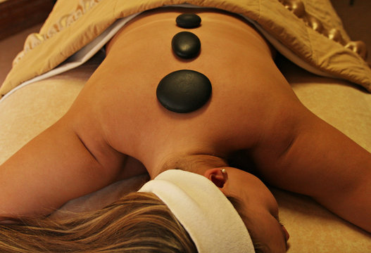hot stone massage horizontal