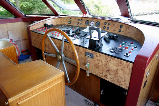 poste de cabine d'un bateau