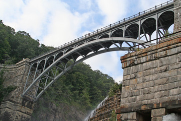 dam bridge