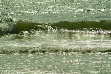 breaking waves at the beach in south carolina