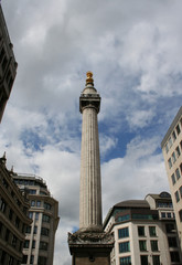 Obraz premium monument to great fire of london
