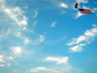 parachuter at race track