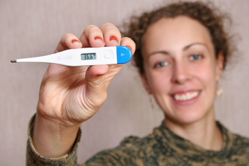 woman with thermometer