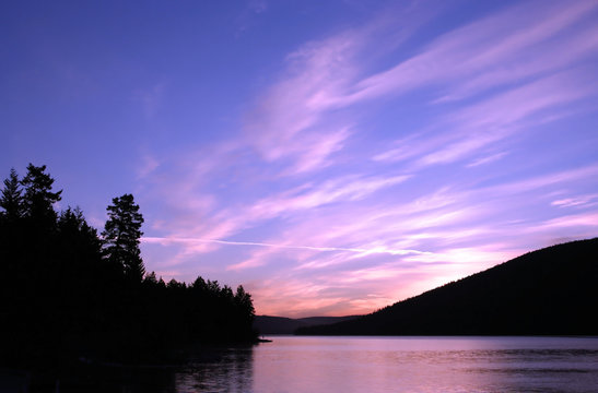 Sunrise at Loon Lake British Columbia with pink sky