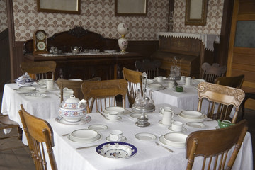 vintage hotel room