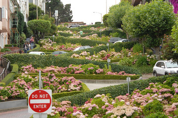 lombard street, the crookedest street in the world