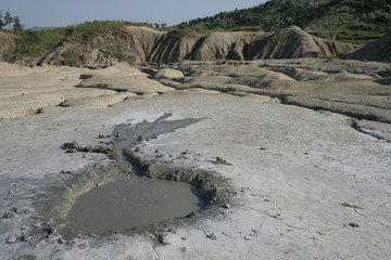 muddy volcano comet shape ii