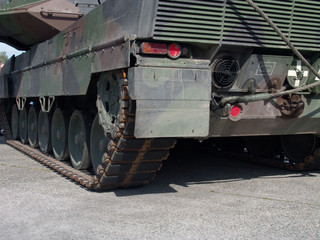 kampfpanzer - kettenantrieb