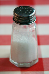 salt shook