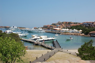 Fototapeta na wymiar Port w Sardaigne sarna