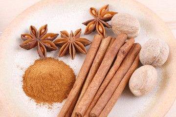 Fototapeta na wymiar aromatic spices