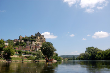 Fototapeta na wymiar Beynac i Dordogne