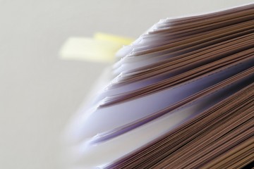 aufgefächertes papier