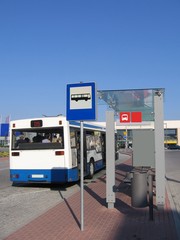 bus stop - 1364774