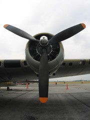 b-17 propeller