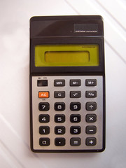 electronic pocket calculator