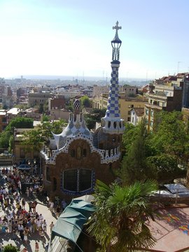 parc g&uuml;ell barcelona