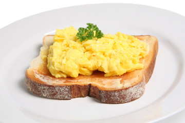 scrambled egg on toast