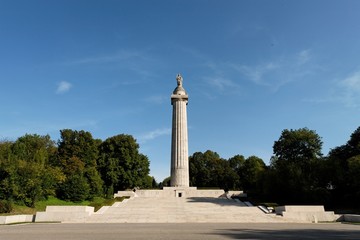 tour de montfaucon - 1448595