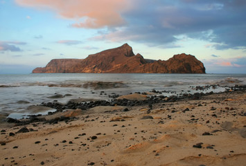 Fototapeta na wymiar beach with view to an island