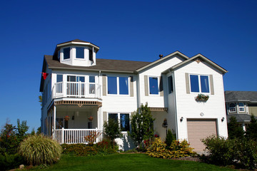 suburban home with turret © Geoff Campbell