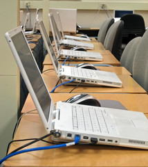 school computer lab 5