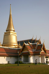Fototapeta premium royal palace in bangkok, thailand