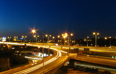 Fototapeta na wymiar Autostrada nocą