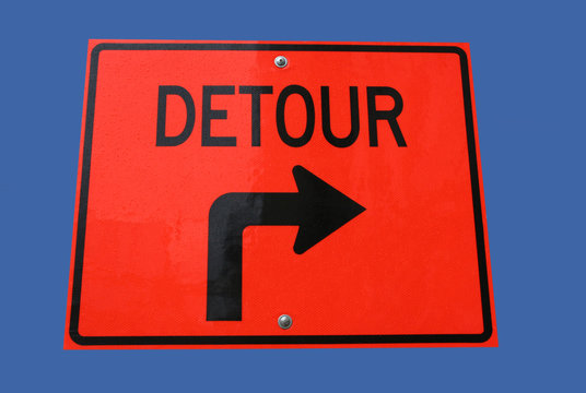 detour to right sign