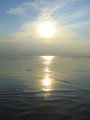 Fototapeta premium sun over the ocean