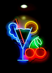 neon cocktail sign