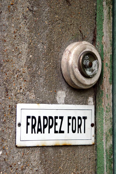 sonnez frappez