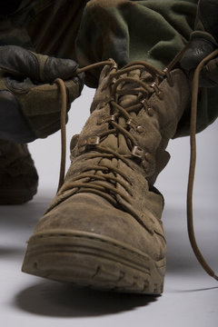 desert camo army boots