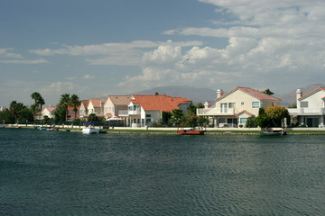 Obraz premium waterfront houses