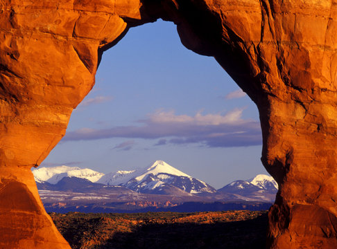 Fototapeta arch window