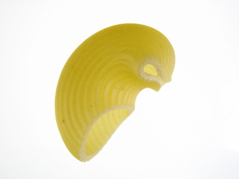 p&acirc;te pipe regate gros plan fond blanc