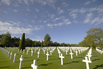 war graves in normandy