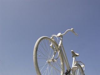 fahrrad gen himmel