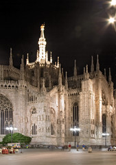 Fototapeta premium milan dome at night, italy